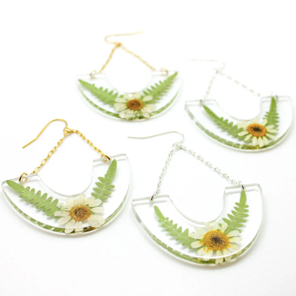 Daisy Wreath Arch Earring - Gold Plated